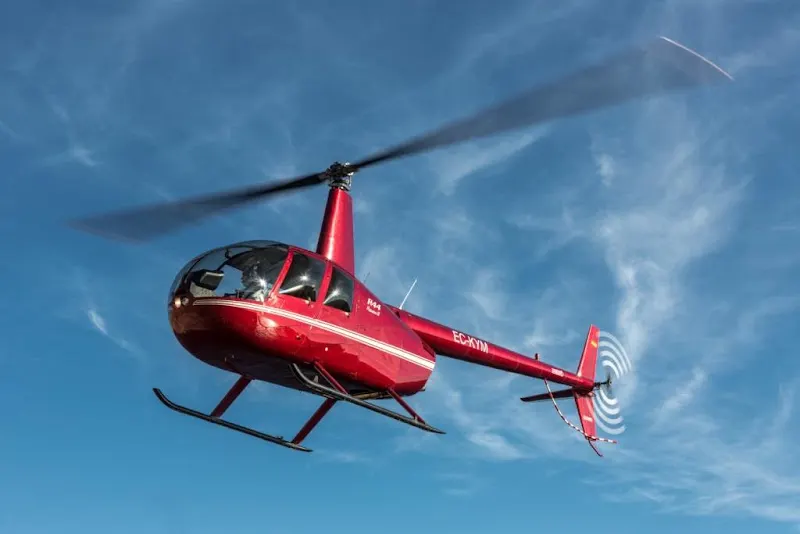 Balearic Helicopters - Escuela de vuelo en Palma - foto 2