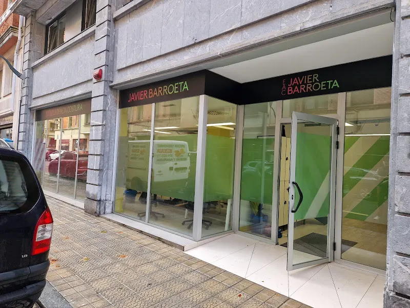 Escuela de Alta Costura Javier Barroeta - Bilbao