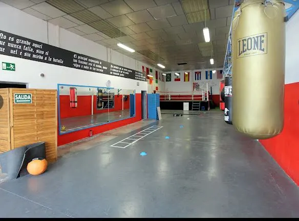 CLUB DE BOXEO "LA FAMILIA"