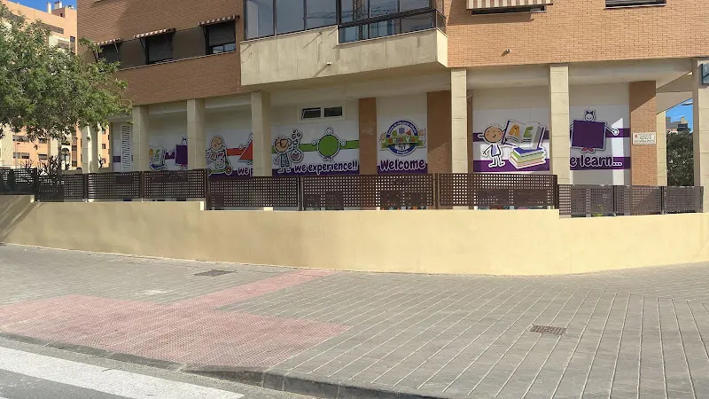ESCUELA INFANTIL GRAN VÍA PAU - Alicante