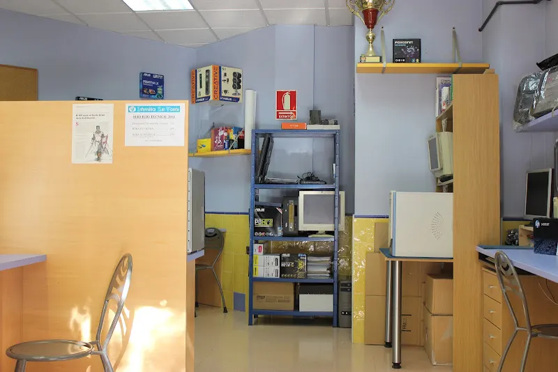 Servicio de Informática UA - Escuela universitaria en Alicante - foto 3