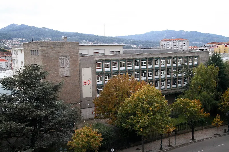 I.E.S. San Tomé de Freixeiro - Instituto de secundaria en Vigo - foto 2
