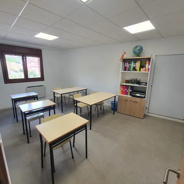 Centro de estudios Matriz - Centro educativo en Vigo - foto 2