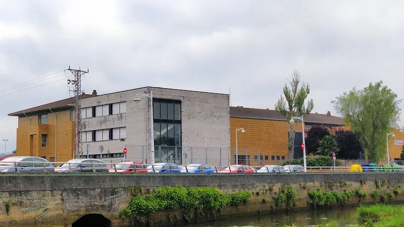 Instituto de Educación Secundaria El Piles - Gijón