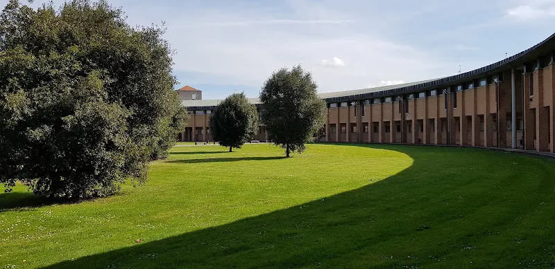 Escuela Politécnica de Ingeniería de Gijón