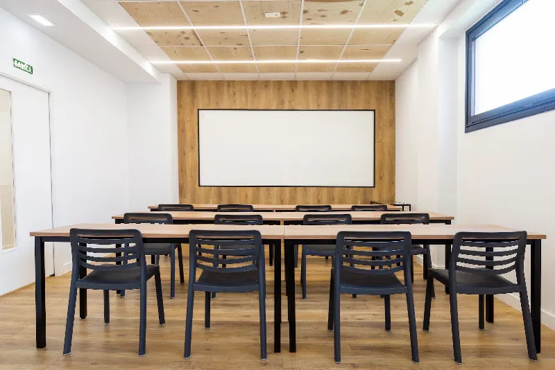 TUNIVERS Formación Profesional - Centro de formación profesional en Gijón - foto 2