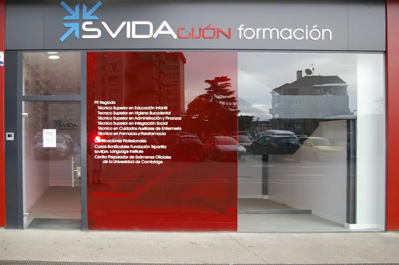 Ifes Instituto De Formación Y Estudios Sociales - Centro de formación profesional en Gijón - foto 3