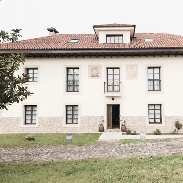 Currusquinos Montessori. Colegio Montessori de infantil y primaria (de 0 a 12 años) - Gijón