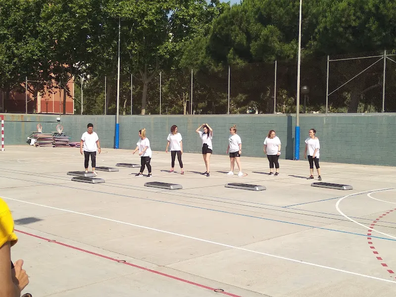 Jesuïtes Bellvitge - Centre d'Estudis Joan XXIII - Centro educativo en Hospitalet de Llobregat (L) - foto 2