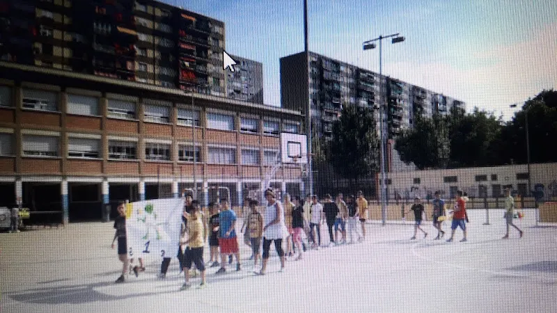 Escuela Charlie Rivel - Colegio público en Hospitalet de Llobregat (L) - foto 2