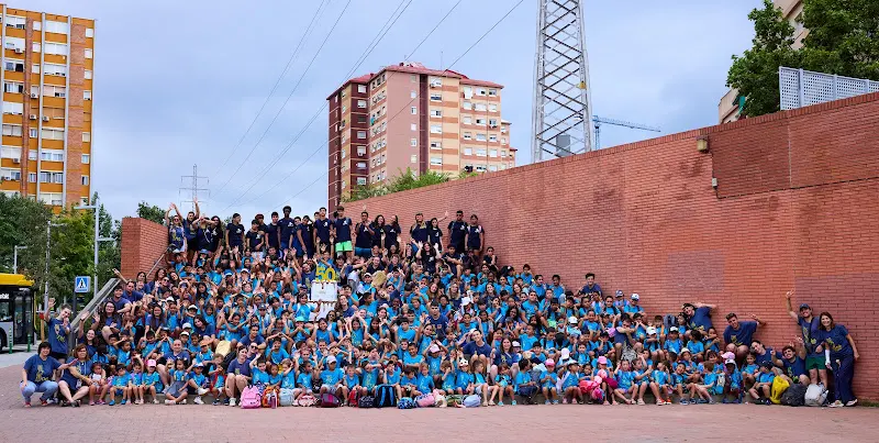Club Infantil Juvenil Sanfeliu - Sant Ildefons - Centro educativo en Hospitalet de Llobregat (L) - foto 3