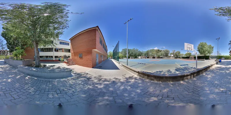 Lycée International Barcelona - Bon Soleil - Centro educativo en Castelldefels - foto 2