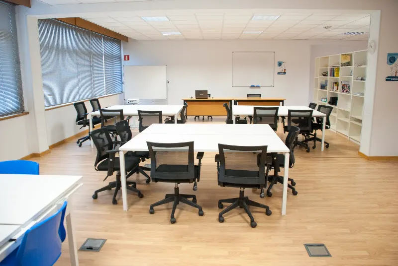 Fundación Escuela Universitaria de Relaciones Laborales de A Coruña - Universidad privada en Coruna (A) - foto 2