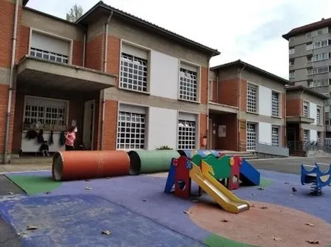 Escuela de Educación Infantil Francisco Javier Landáburu - Colegio público en Vitoria-Gasteiz - foto 2