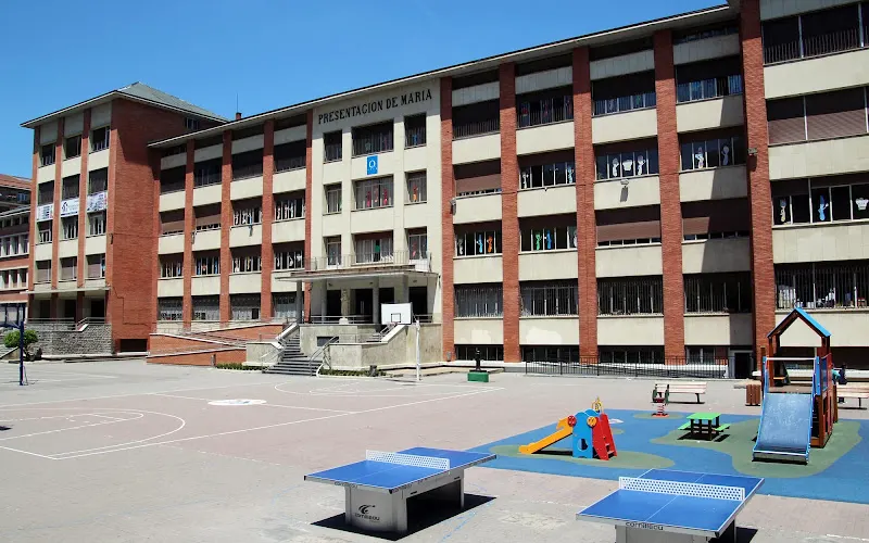 Clérigos San Viator Cdad San Viator Vitoria Gasteiz - Instituto de secundaria en Vitoria-Gasteiz - foto 2