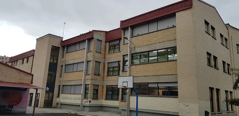 IES Ekialdea - Instituto de secundaria en Vitoria-Gasteiz - foto 2