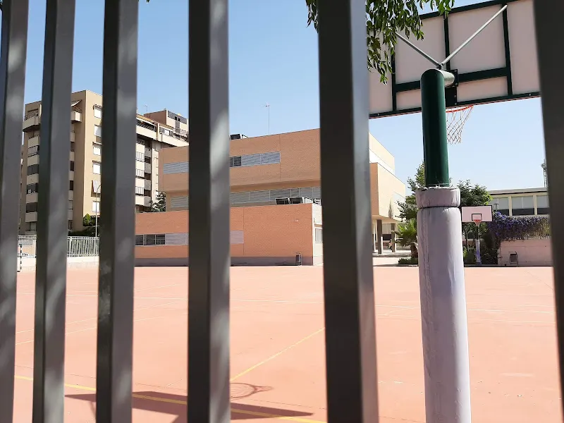 IES Hermenegildo Lanz