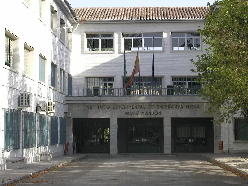 IES Padre Manjón - Instituto de secundaria en Granada - foto 2