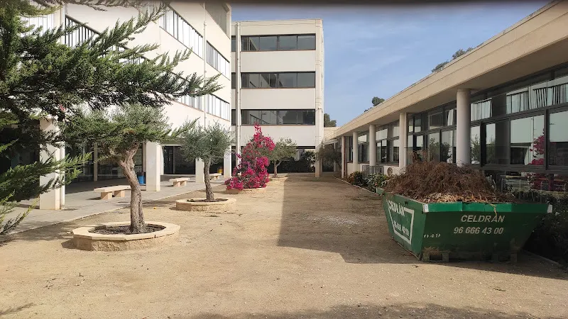 Joanot Martorell - Instituto de secundaria en Elche - foto 2