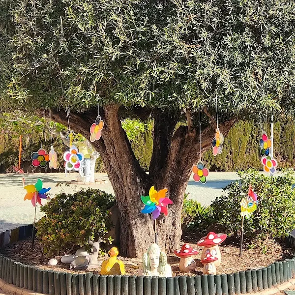 Escuela Infantil Pequeños Corazones - Elche