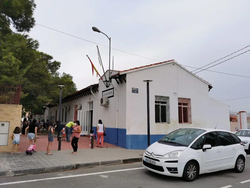 Colegio Publico Mestre Canaletes - Colegio público en Elche - foto 3