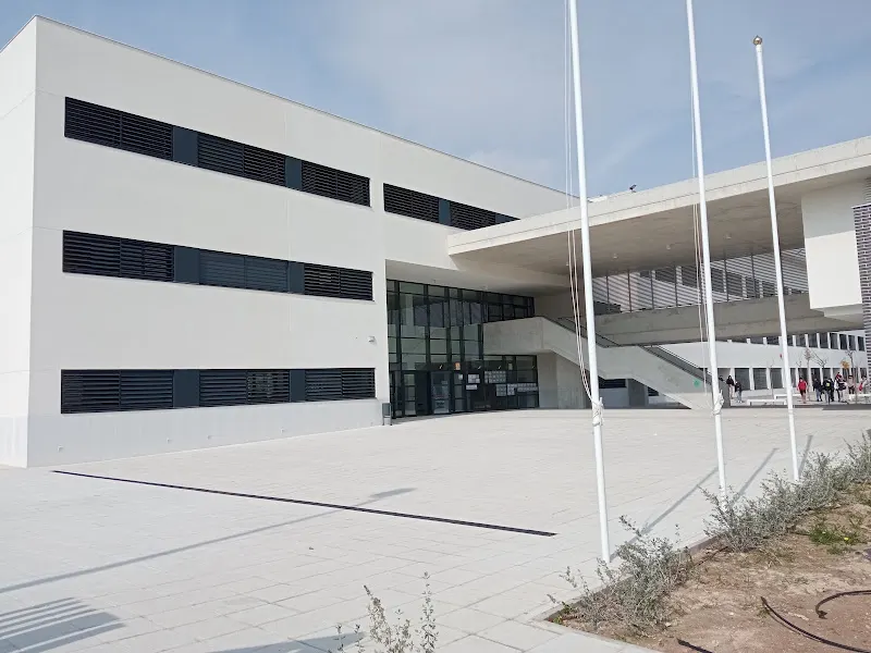 IES Vicente Verdú - Instituto de secundaria en Elche - foto 2