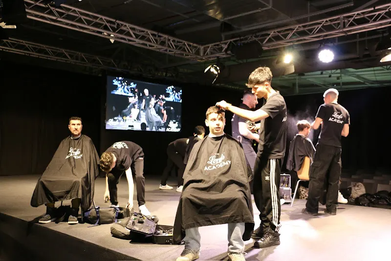 THE LORDS ACADEMY | Cursos de Barbería en Elche - Elche