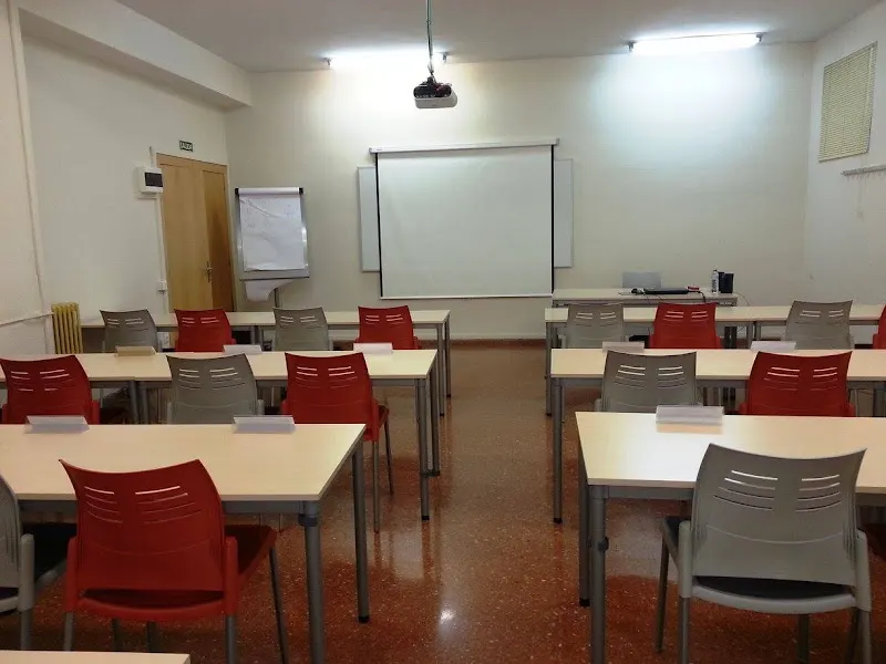 IUDE-Escuela de Negocios Universidad de Oviedo - Oviedo