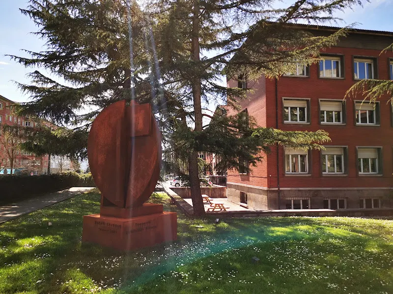 Campus de Llamaquique Universidad de Oviedo - Oviedo