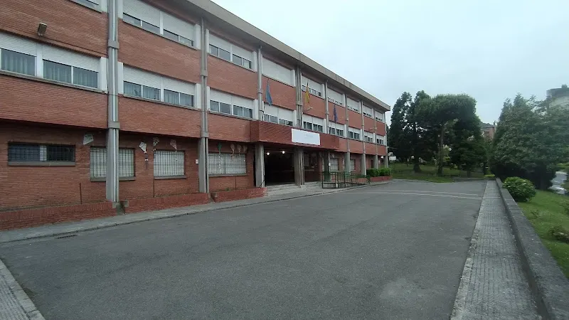 CEIP Villafría de Otero - Colegio público en Oviedo - foto 2