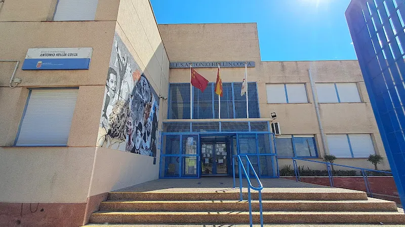 Instituto de Educación Secundaria Ies Galileo - Instituto de secundaria en Cartagena - foto 2