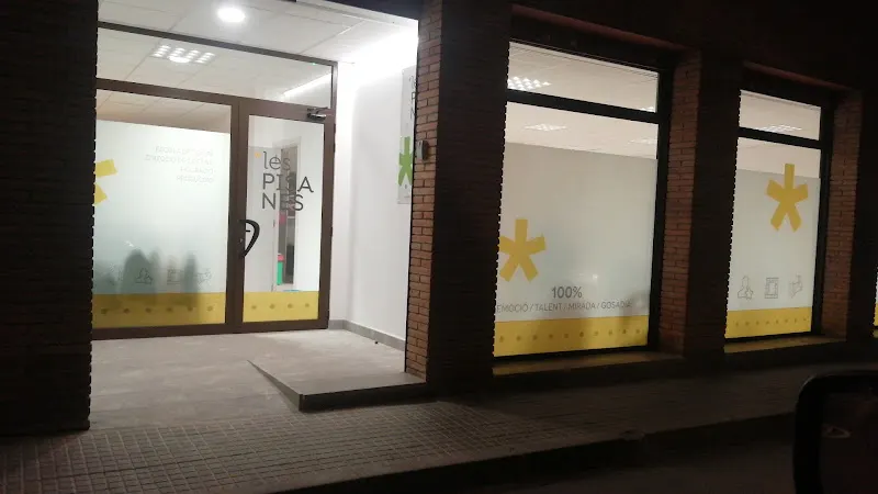 Les Pisanes. Escola de teatre