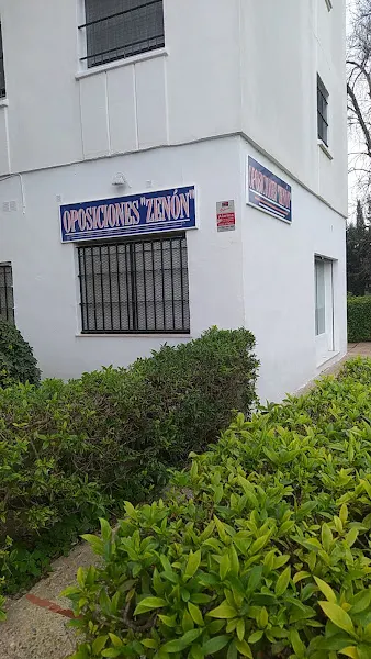 OPOSICIONES ZENÓN - Centro educativo en Jerez de la Frontera - foto 2