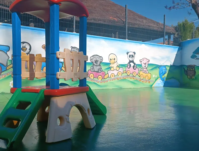 Escuela Infantil Colorines´House