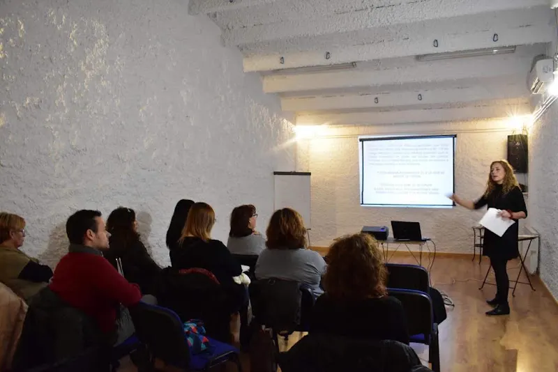 QÜESTIONS VITALS Escuela y Consulta de HOMEOPATIA y NATUROPATIA INTEGRATIVA. - Centro de formación profesional en Sabadell - foto 2