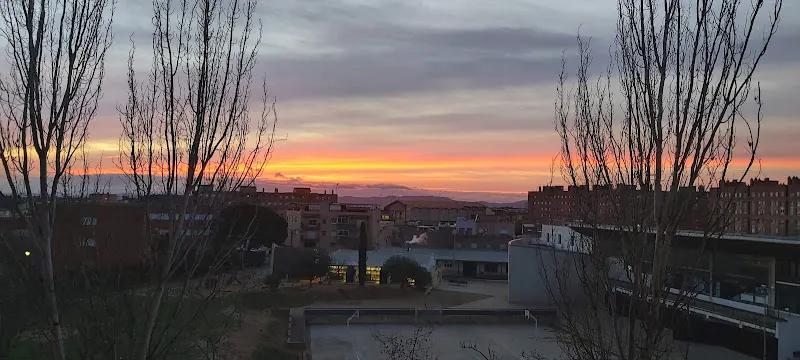 Escuela Torreguitart - Colegio público en Sabadell - foto 2