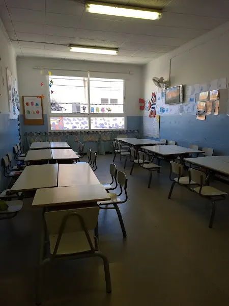 Escuela Agnès Armengol - Colegio público en Sabadell - foto 2