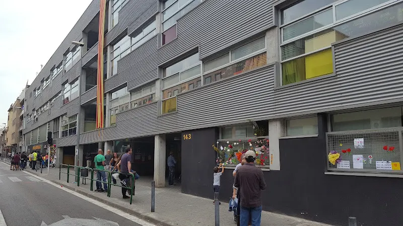 Escuela Agnès Armengol - Colegio público en Sabadell - foto 3