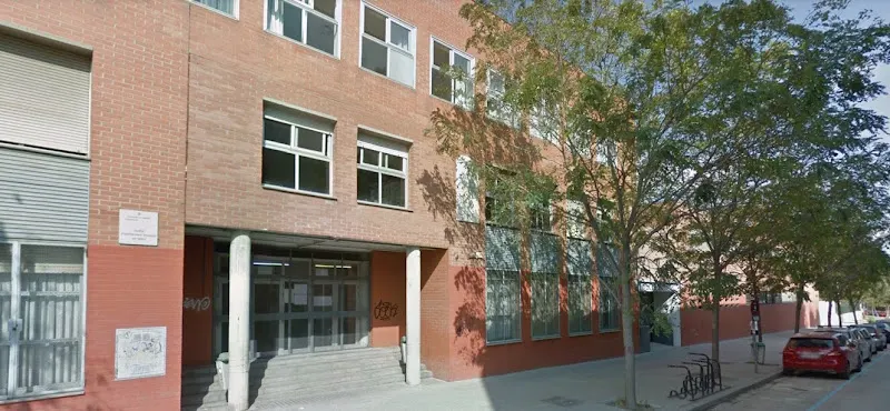 Instituto Vallès - Instituto de secundaria en Sabadell - foto 2
