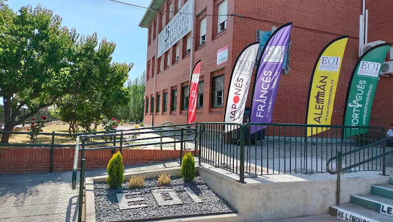 Escuela Oficial de Idiomas de Móstoles - Centro educativo en Mostoles - foto 2