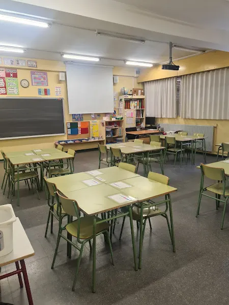 Colegio Público Joan Miró - Colegio público en Mostoles - foto 2