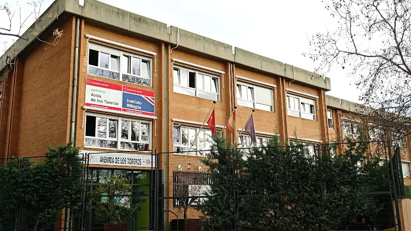 IES Avenida de los Toreros - Instituto de secundaria en Madrid - foto 2