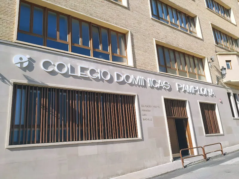 Virgen del camino - Centro educativo en Pamplona - foto 3