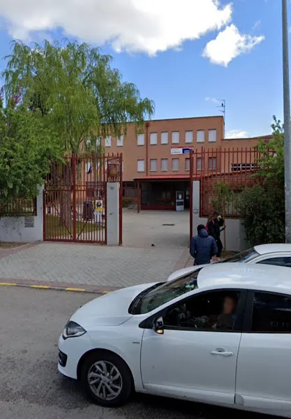 I.E.S. Dolores Ibarruri - Instituto de secundaria en Fuenlabrada - foto 2