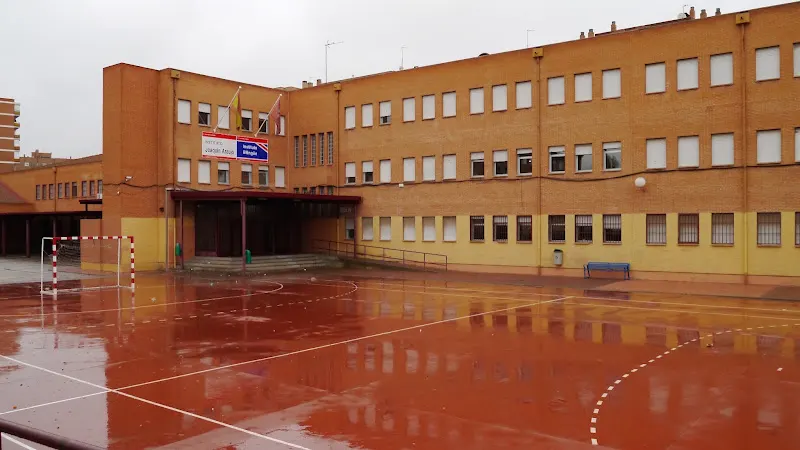 I.E.S. Dolores Ibarruri - Instituto de secundaria en Fuenlabrada - foto 3