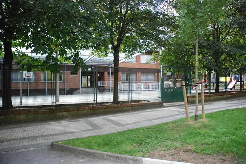 Colegio público Katalin Erauso HLHI - Colegio público en Donostia-San Sebastian - foto 2