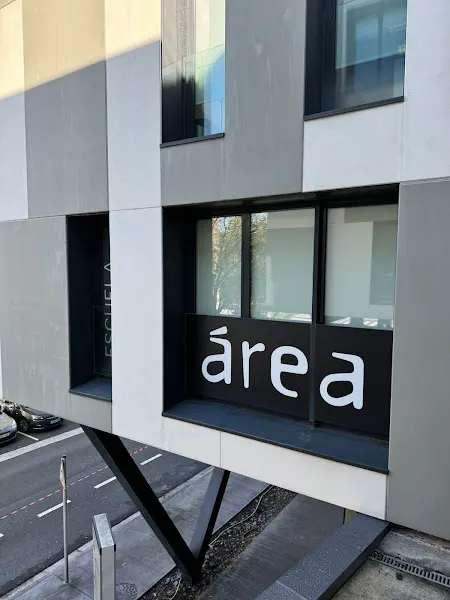 Área Escuela de Diseño y Nuevas Tecnologías