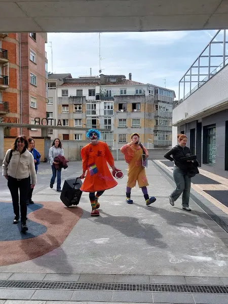 Zurriola Ikastola - Bigarren Hezkuntza - Centro educativo en Donostia-San Sebastian - foto 2