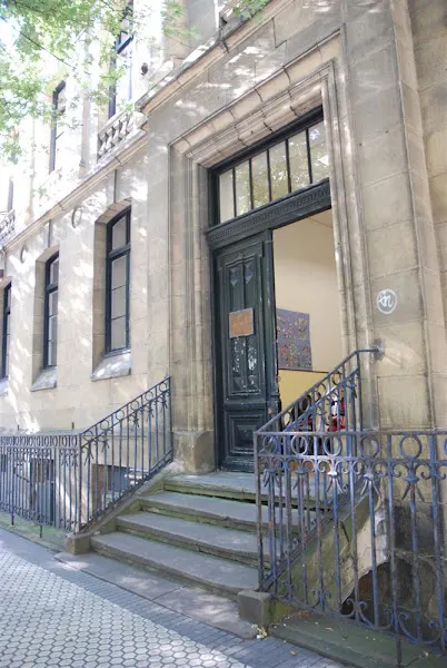 Centro de Educación Infantil y Primaria Amara Zaharra - Colegio público en Donostia-San Sebastian - foto 2