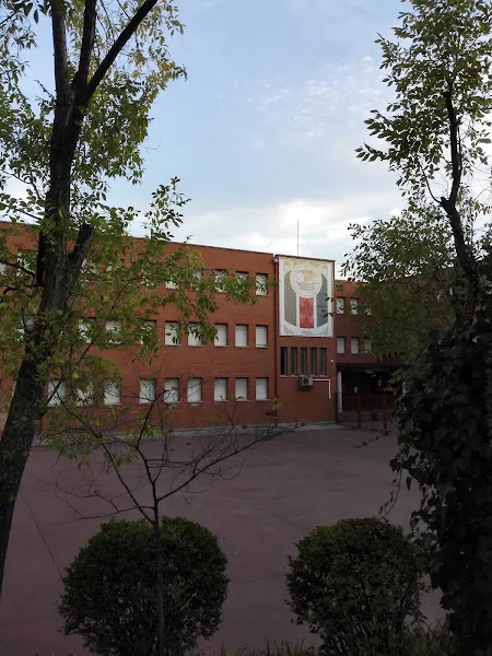 IES Ítaca - Instituto de secundaria en Alcorcón - foto 2